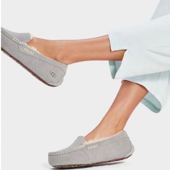 UGG Shoes - Ugg Ansley Moccasin, used